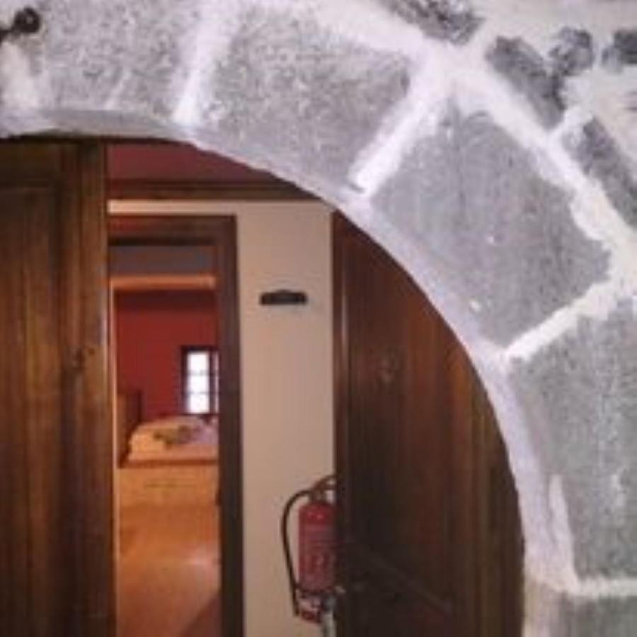 Ano Ravenia Yono'S Traditional House מראה חיצוני תמונה