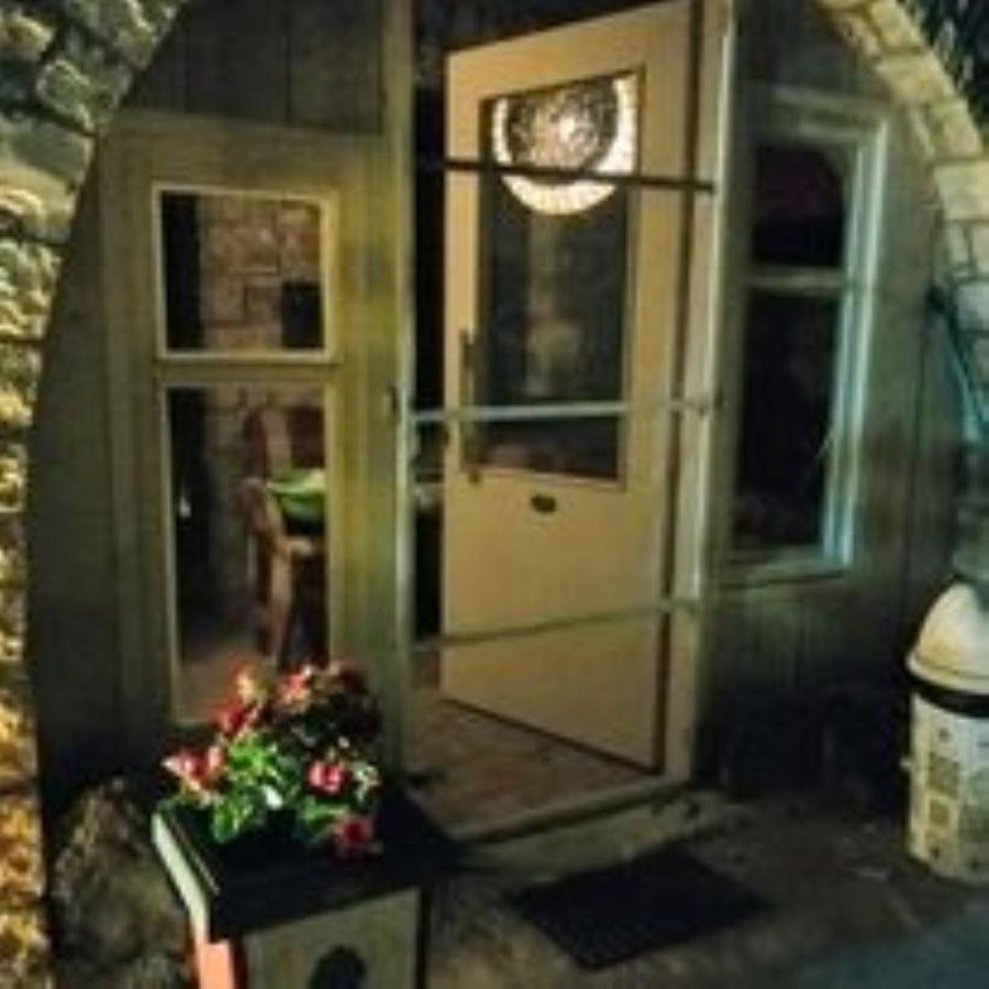 Ano Ravenia Yono'S Traditional House מראה חיצוני תמונה