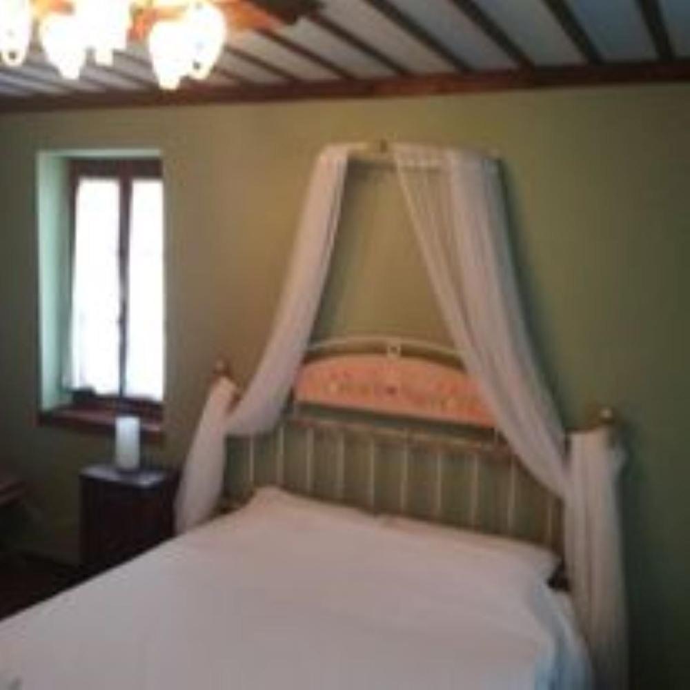 Ano Ravenia Yono'S Traditional House מראה חיצוני תמונה