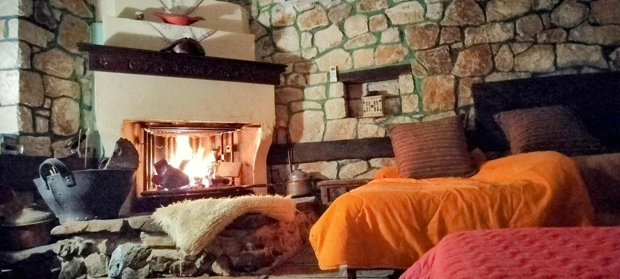 Ano Ravenia Yono'S Traditional House מראה חיצוני תמונה